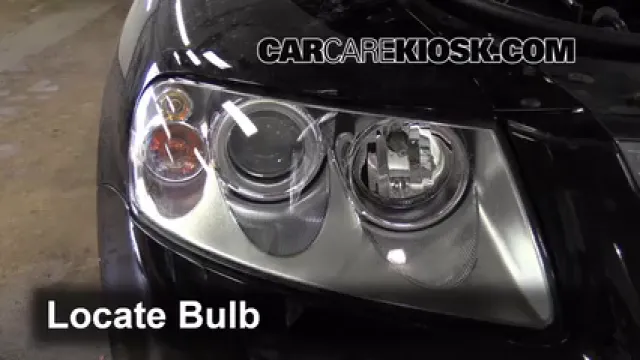 2004 Volkswagen Touareg V6 3.2L V6 Lights Turn Signal - Front (replace bulb)